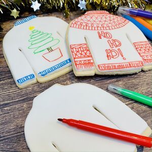 Christmas Jumper Colouring In Biscuit Set