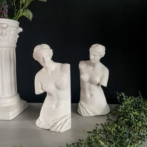 Venus Classical Statue Bookends